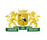 Het logo van de gemeente Den Haag. Twee gele leeuwen staan aan weerszijden van een schild met daarop een ooievaar. Boven het schild staat een kroon. Onder het schild een groene banier met daarop 'Vrede En Recht'. Rechts van het logo staat in groen 'Den Haag'.