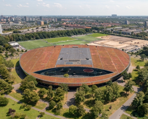 Luchtfoto van Sportcampus Zuiderpark in Den Haag
